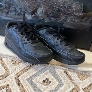 Nike Air Max 90 LTR TRIPLE BLACK Black ON Black Sneakers 833414 001 Size 2Y